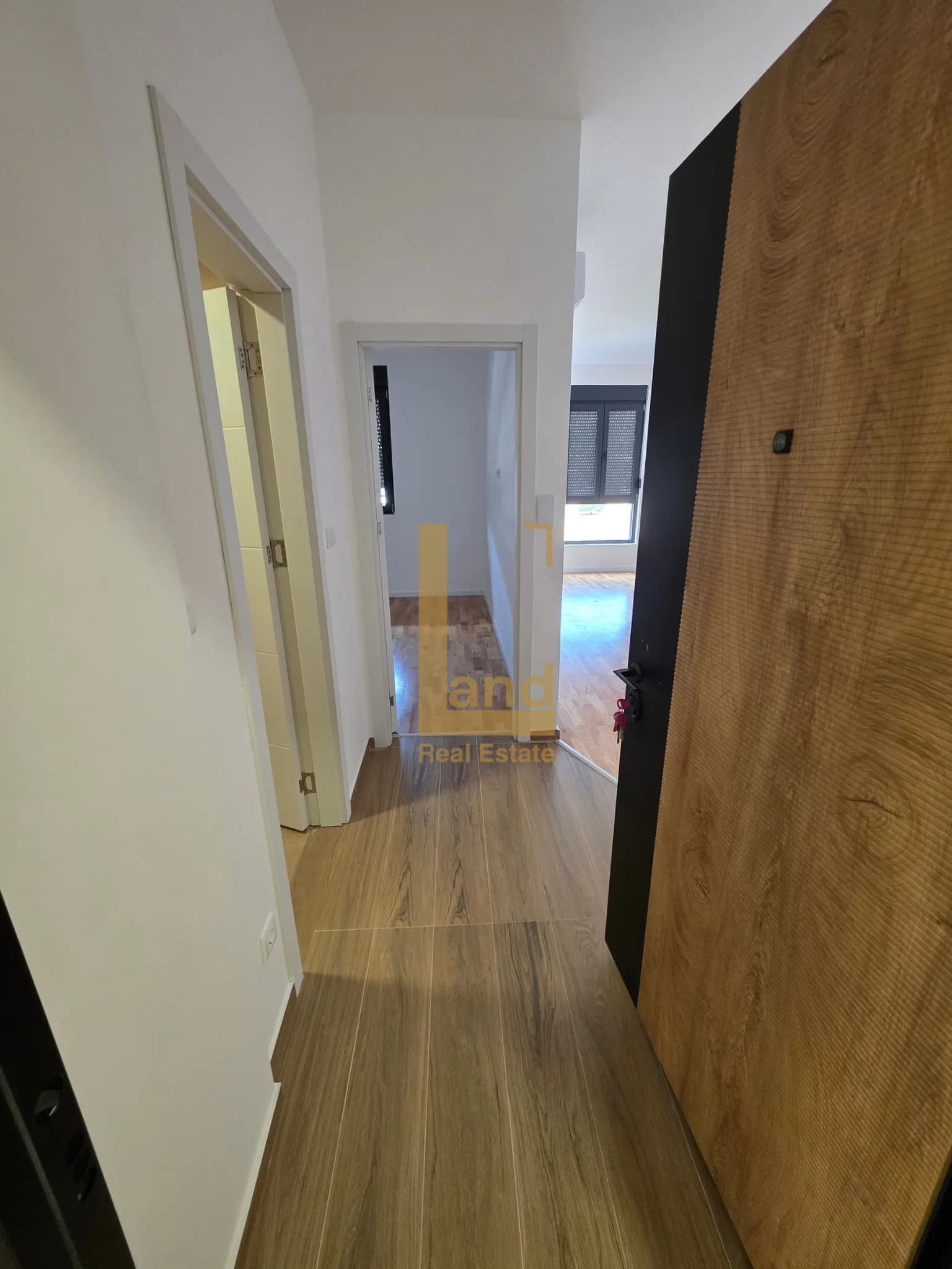 Prodaja, jednosoban stan, 45m2, Tološi Podgorica